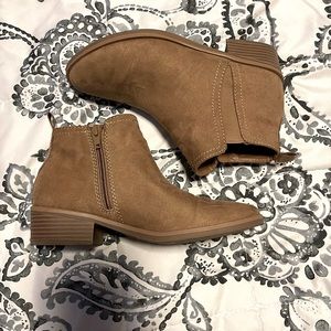 Tan Women’s Boots